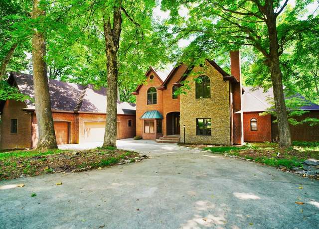 Property at 3712 E Devonshire Ln, Bloomington, IN 47408, 4 beds, 5 baths