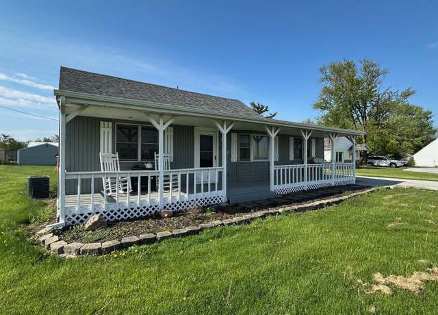 Property at 3627 W Washington Center Rd, Fort Wayne, IN 46818, 3 beds, 1 bath