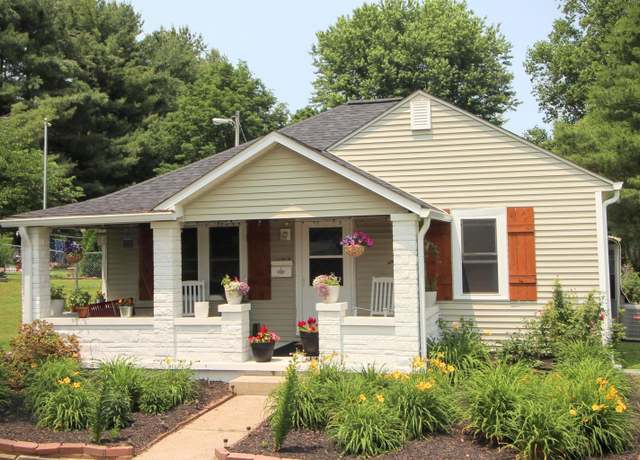 Property at 253 W Wayne St, Spencer, IN 47460, 2 beds, 1 bath