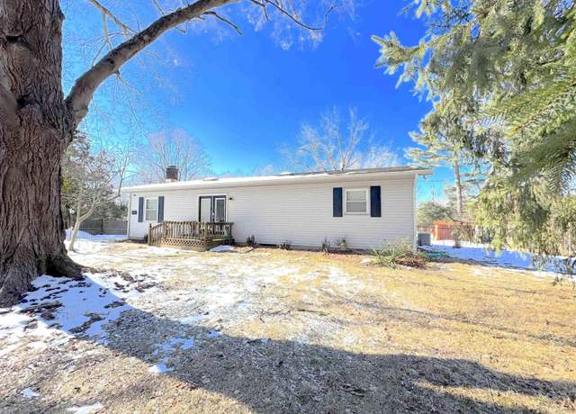 Property at 2425 N Headley Rd, Bloomington, IN 47408, 3 beds, 1.5 baths