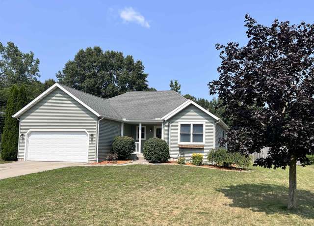 Property at 30613 Oakbrook Dr, Granger, IN 46530, 3 beds, 2 baths