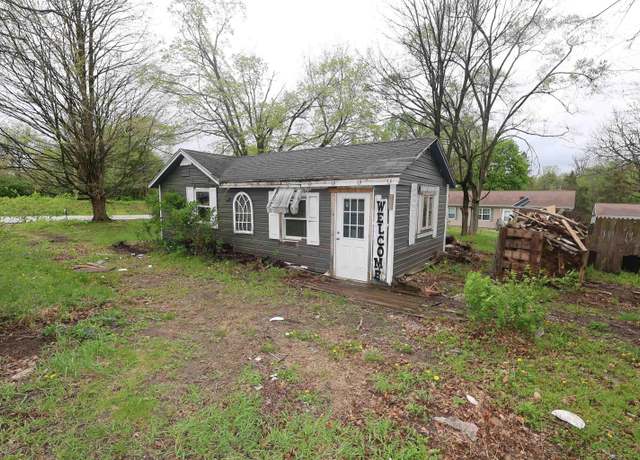 Property at 59250 Mayflower Dr, South Bend, IN 46619, 2 beds, 1 bath