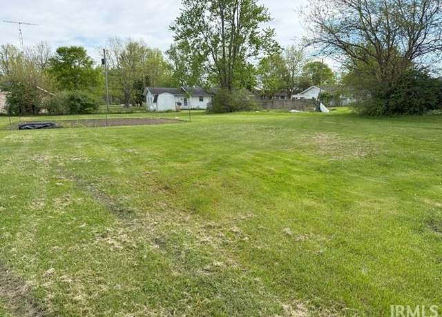 Property at 316 E Jackson St, Farmland, IN 47340