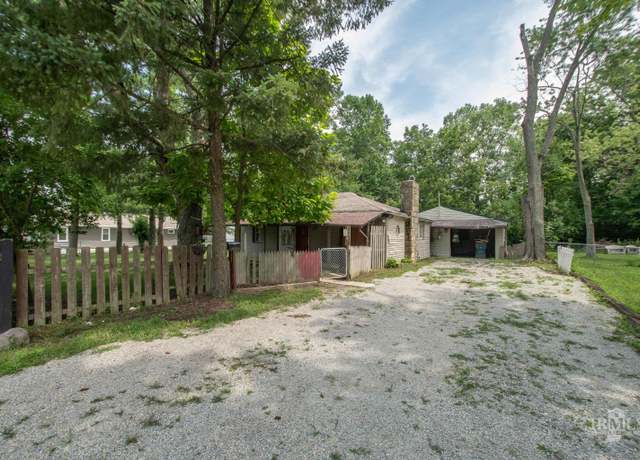 Property at 2812 S Grant St, Muncie, IN 47302, 2 beds, 1 bath