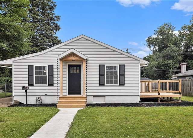 Property at 2428 Normandy Dr, Mishawaka, IN 46545, 3 beds, 1 bath