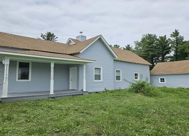 Property at 304 W Jefferson St, Kirklin, IN 46050, 2 beds, 1 bath