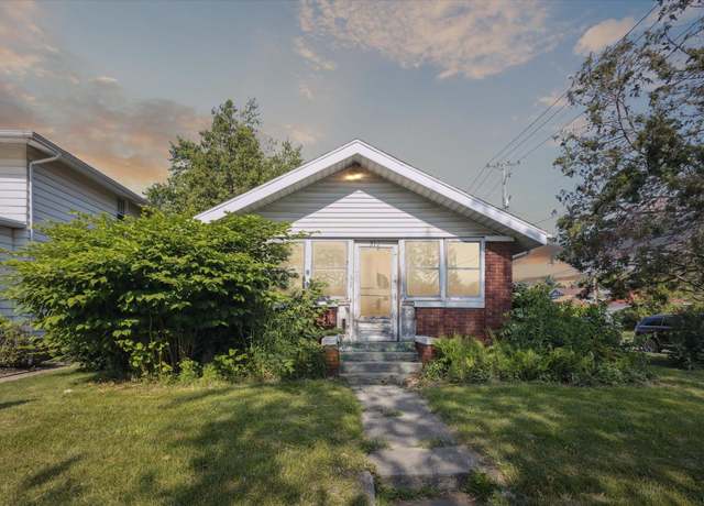 Property at 317 N Sunnyside Ave, South Bend, IN 46617, 4 beds, 1 bath