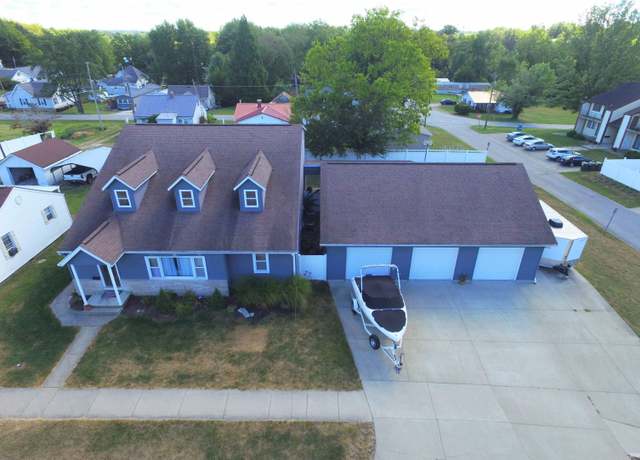 Property at 402 N Kentucky Ave, Loogootee, IN 47553, 6 beds, 4 baths