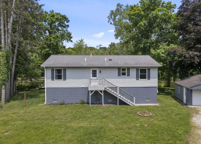 Property at 11256 W Horseshoe Bend Rd, Brookston, IN 47923, 2 beds, 2 baths
