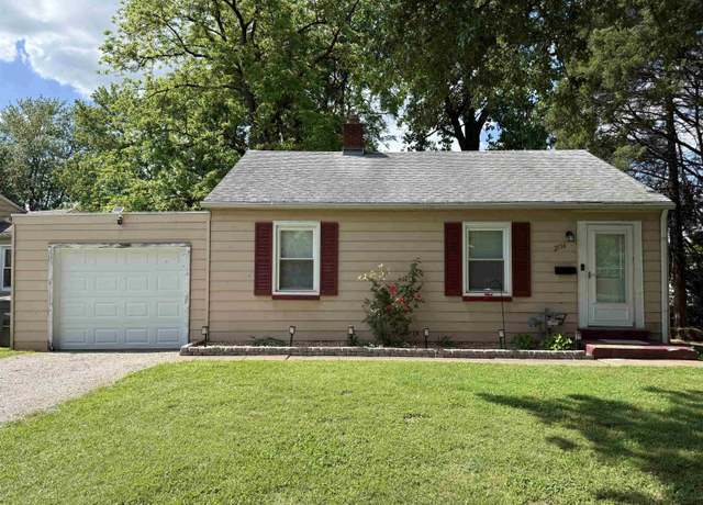 Property at 2156 Oakland Ave, Evansville, IN 47711, 2 beds, 1 bath