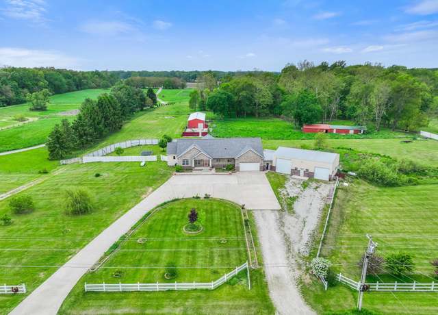 Property at 2395 S 400 St W, Warsaw, IN 46580, 5 beds, 3 baths