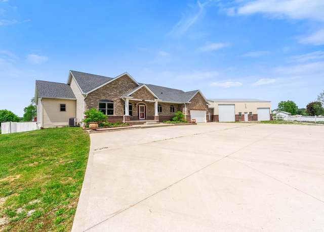 Property at 2395 S 400 St W, Warsaw, IN 46580, 5 beds, 3 baths