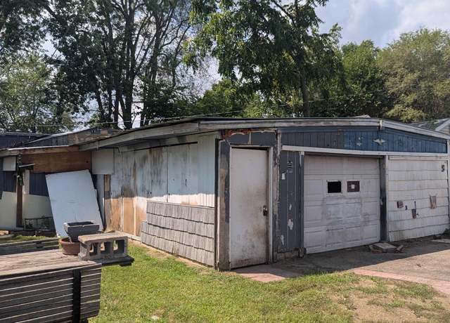 Property at 57157 Greenlawn Ave, Osceola, IN 46561, 2 beds, 2 baths
