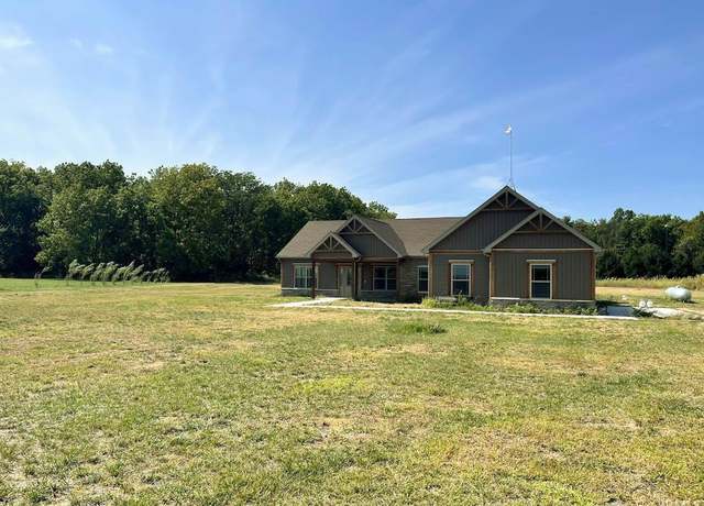 Property at 2114 S Pine Run, Oxford, IN 47971, 3 beds, 2 baths