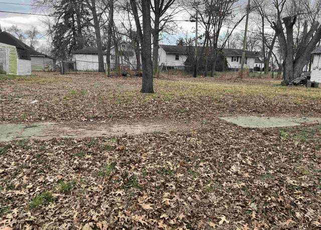 Property at 1209 W Wolf Ave, Elkhart, IN 46516