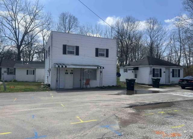 Property at 2209 E 9th St, Muncie, IN 47302, 4 beds, 4 baths
