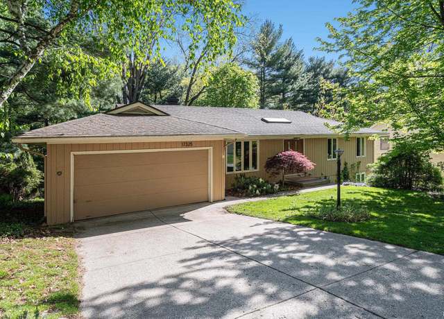 Property at 17325 Post Tavern Rd, Granger, IN 46530, 4 beds, 3 baths
