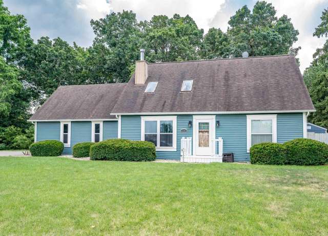 Property at 710 Bluffview Dr, Angola, IN 46703, 4 beds, 2.5 baths
