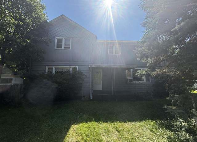 Property at 1120 Elm St, Fort Wayne, IN 46808, 3 beds, 1.5 baths