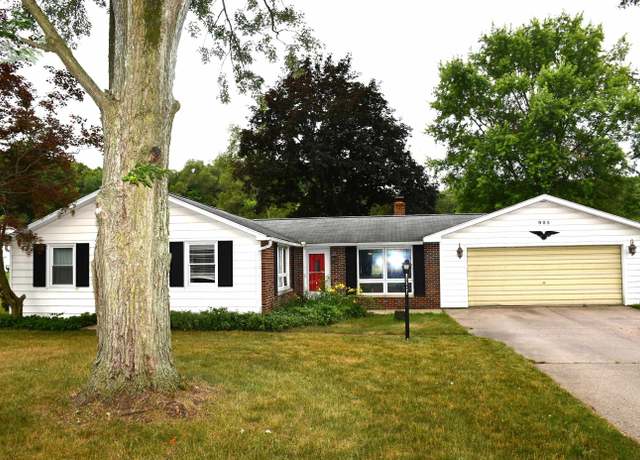 Property at 905 N Division St, Bristol, IN 46507, 2 beds, 1 bath