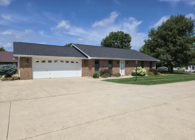 Property at 1204 Royale Dr, North Manchester, IN 46962, 3 beds, 2 baths