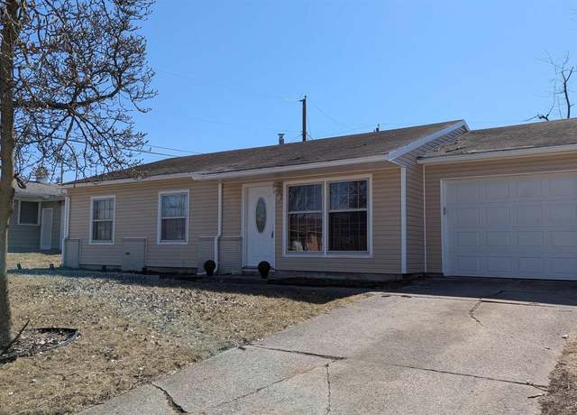 Property at 4320 Casa Verde Dr, Fort Wayne, IN 46816, 3 beds, 1 bath