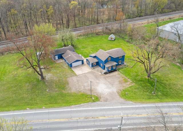 Property at 1415 Us Highway 6, Nappanee, IN 46550, 6 beds, 3 baths