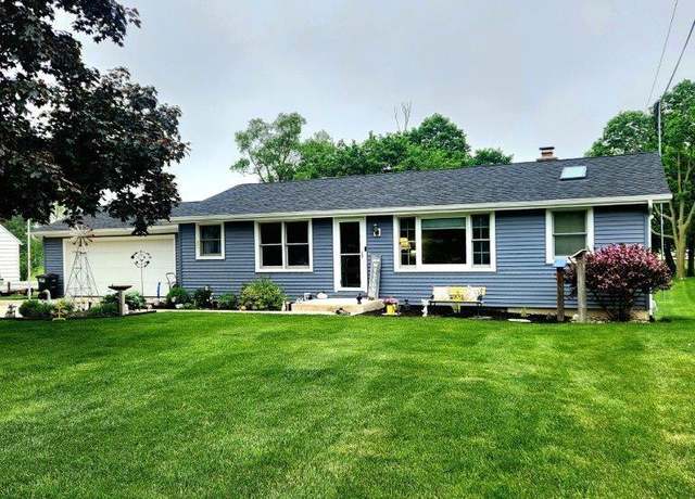Property at 1450 S Main St, Kendallville, IN 46755, 3 beds, 2.5 baths