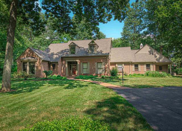 Property at 10641 Old Plantation Dr, Evansville, IN 47725, 4 beds, 3.5 baths