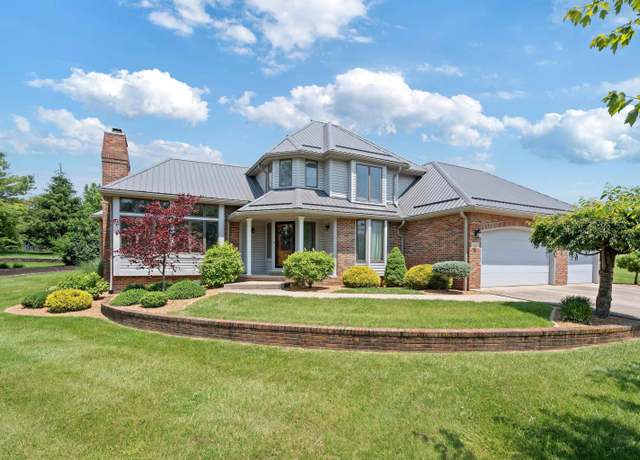 Property at 4416 Lakeshore Dr, Kokomo, IN 46902, 4 beds, 2.5 baths