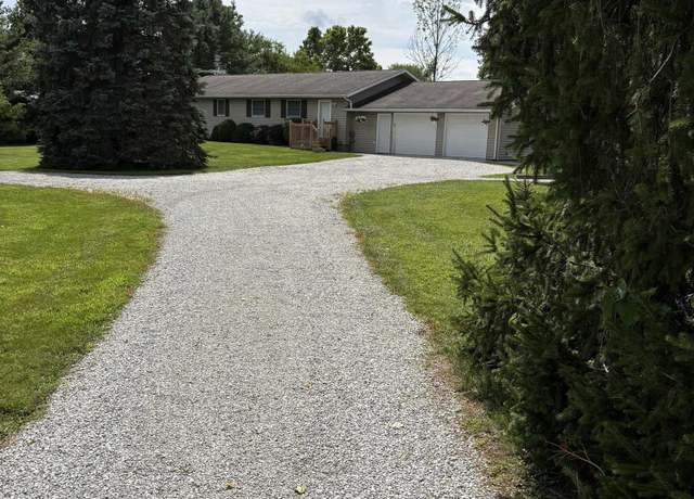 Property at 1454 S Gadbury Rd, Hartford City, IN 47348, 3 beds, 2 baths