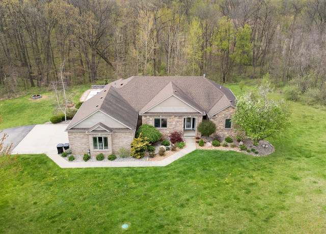 Property at 2280 W 160 S, Angola, IN 46703, 4 beds, 3 baths