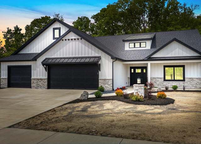 Property at 13335 Passerine Blvd, Fort Wayne, IN 46845, 3 beds, 2.5 baths