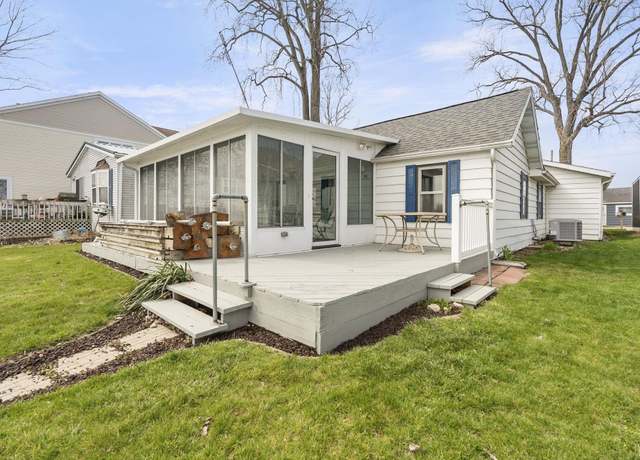 Property at 3938 W Lakeshore Dr - 57 Dr, Columbia City, IN 46725, 2 beds, 1.5 baths