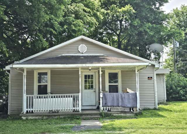 Property at 1157 Sweetser Ave Ave, Evansville, IN 47714, 3 beds, 1 bath