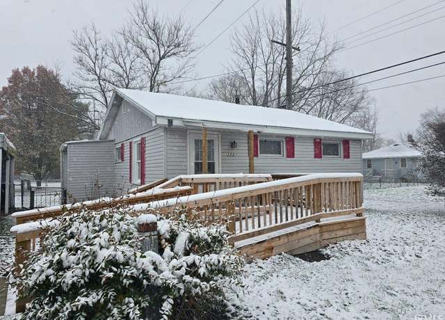Property at 2221 S Acorn St, Muncie, IN 47302, 2 beds, 1 bath