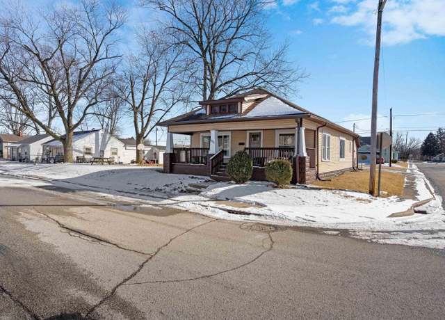 Property at 1001 E Elm St, Kokomo, IN 46901, 3 beds, 2 baths