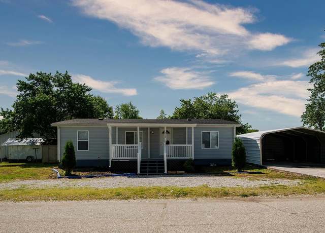 Property at 712 S 16th St, Vincennes, IN 47591, 3 beds, 2 baths