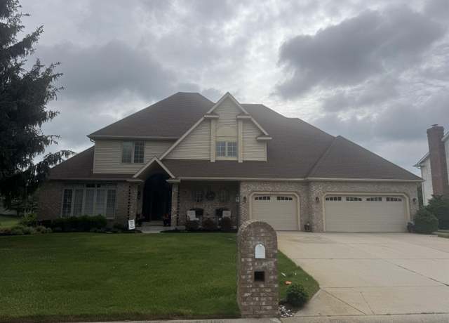 Property at 50604 Stonington Dr, Granger, IN 46530, 5 beds, 3.5 baths