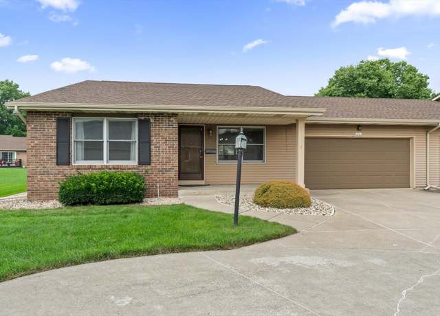 Property at 1932 Hampstead Ct, South Bend, IN 46614, 3 beds, 2 baths