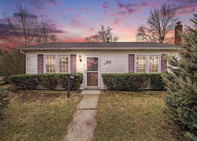 Property at 511 E Battell St, Mishawaka, IN 46545, 2 beds, 1 bath