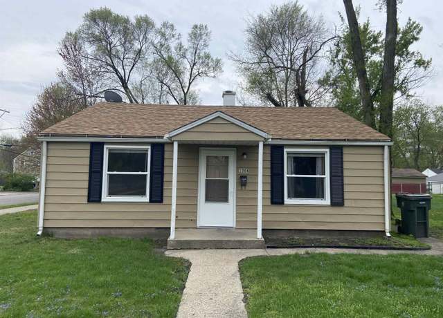 Property at 1004 Beale St, South Bend, IN 46616, 3 beds, 1 bath