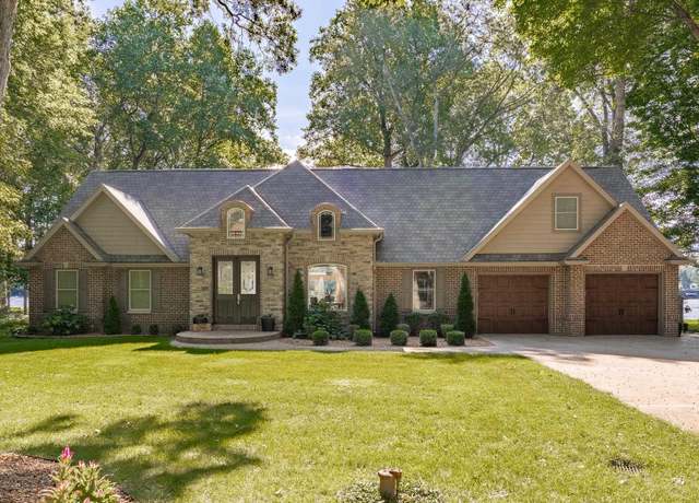 Property at 613 E Tippecanoe Springs Ct, Monticello, IN 47960, 4 beds, 3.5 baths