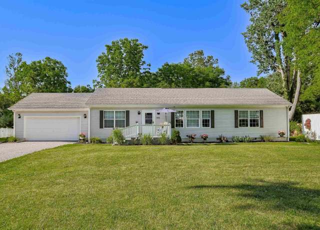 Property at 380 W River Chase Dr Dr, Warsaw, IN 46582, 3 beds, 2 baths