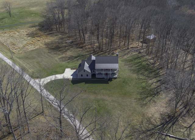 Property at 7074 Holly Ln, Bloomington, IN 47401, 4 beds, 3.5 baths