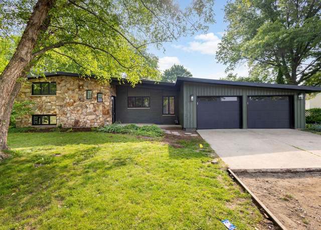 Property at 5228 N Lee Ct, South Bend, IN 46614, 4 beds, 2 baths