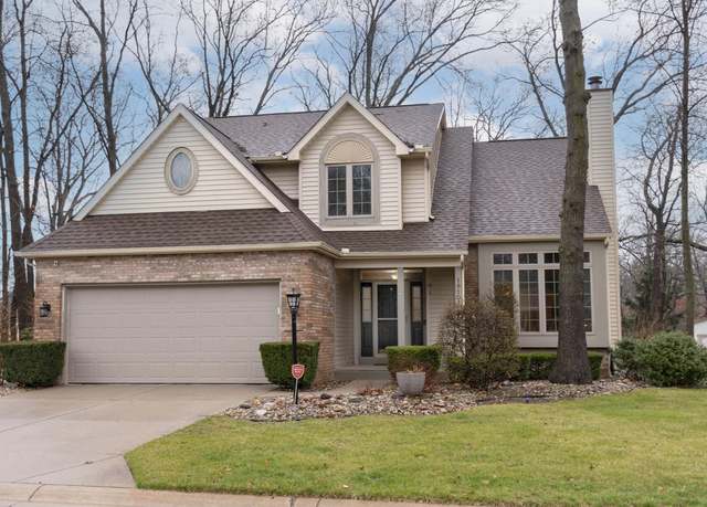 Property at 19101 Stone Ridge Dr, South Bend, IN 46637, 4 beds, 2.5 baths