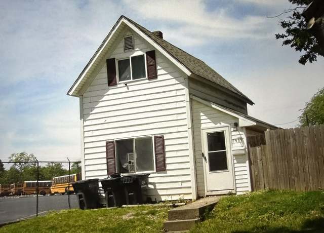 Property at 1419 S Courtland St, Kokomo, IN 46902, 3 beds, 1 bath