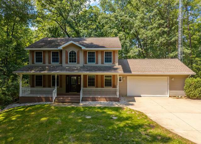 Property at 200 LN 101 Lk Minifenokee, Fremont, IN 46737, 4 beds, 2.5 baths