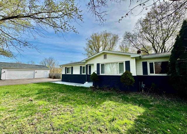 Property at 2800 N Smith Pike, Bloomington, IN 47404, 3 beds, 2 baths